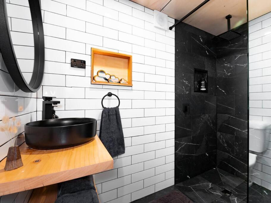 Pilgrim Blue, Derby - Two Charming Apartments In The Heart Of Derby Eksteriør bilde